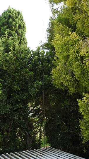 11 m Band Extended Double Zeppelin 'Zepp' (EDZ) MkII antenna centred at 27.500 MHz: End support mast two