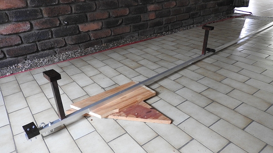 11 m Band Extended Double Zeppelin 'Zepp' (EDZ) MkII antenna centred at 27.500 MHz: Wood spacers and stand-offs