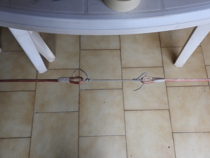 11 m Band Cobwebb antenna centred at 27.500 MHz: Open ends tied with Dacron line