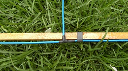 11 m Band Hentenna centred at 27.500 MHz: Soldered taped feeder connection