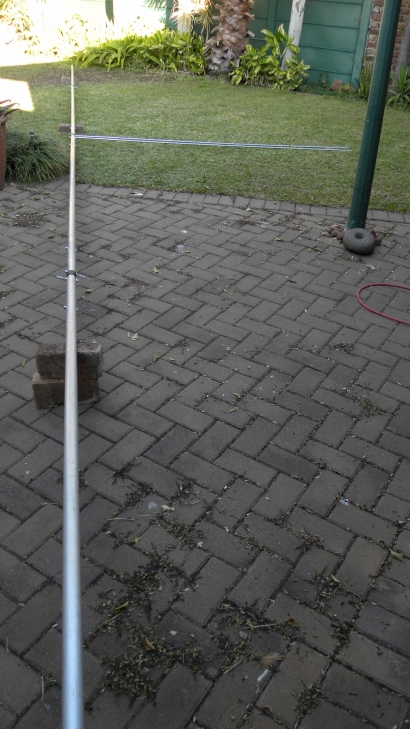 11 m Band Super J-Pole antenna centred at 27.500 MHz: Ready to install